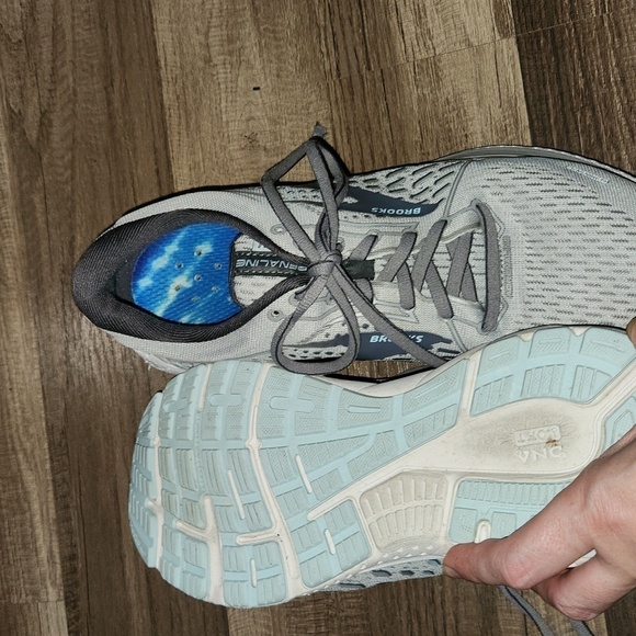 Brooks Adrenaline Running Shoe Sneakers size 9.5 Gray - Picture 6 of 7